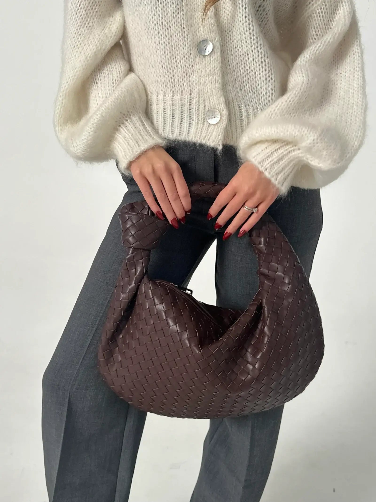 Amara Medium Woven