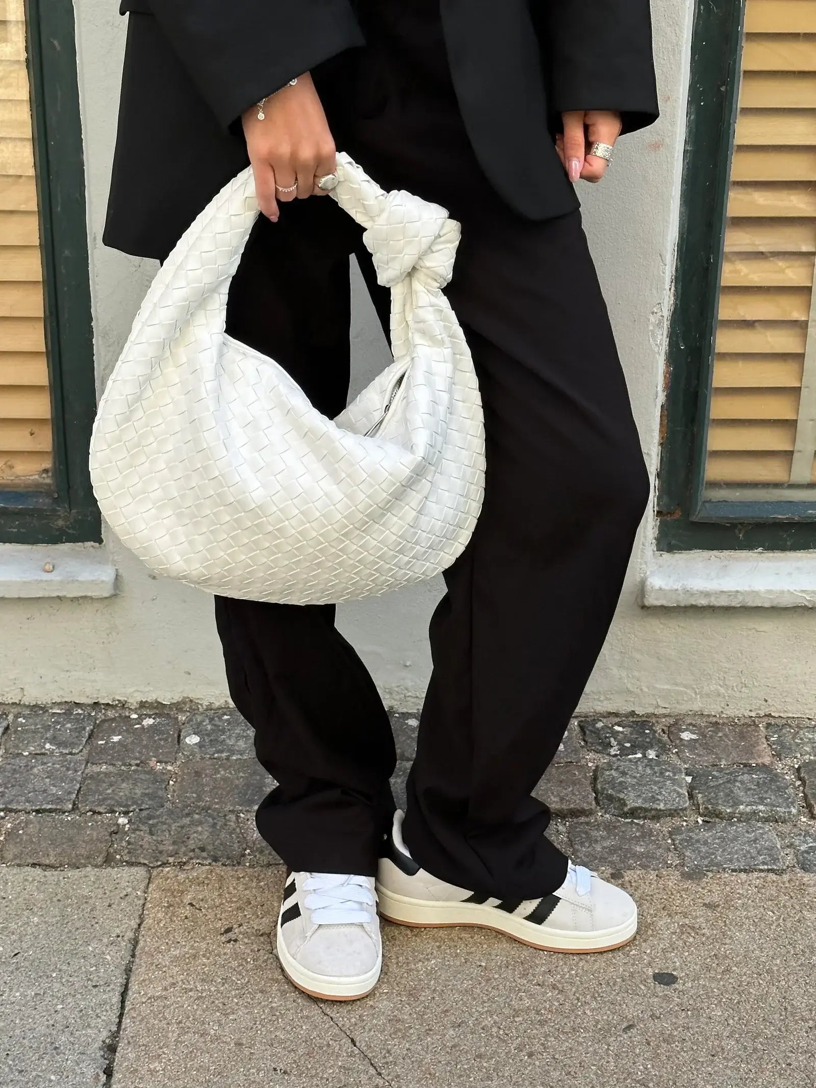 Amara Medium Woven